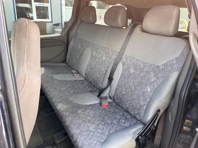 bontott DODGE CARAVAN Csomagtérajtó Kárpit