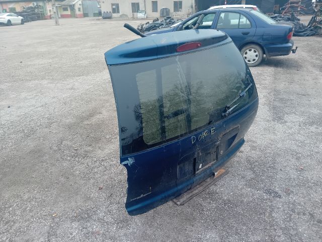 bontott DODGE CARAVAN Csomagtérajtó (Üres lemez)