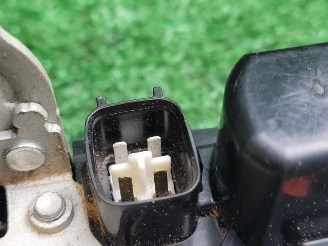 bontott DODGE CHALLENGER Bal első Ajtózár