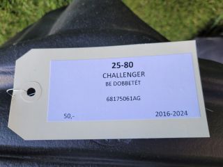 bontott DODGE CHALLENGER Bal első Dobbetét (Kerékjárati, Műanyag)