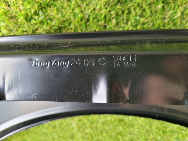 bontott DODGE CHALLENGER Bal első Sárvédő