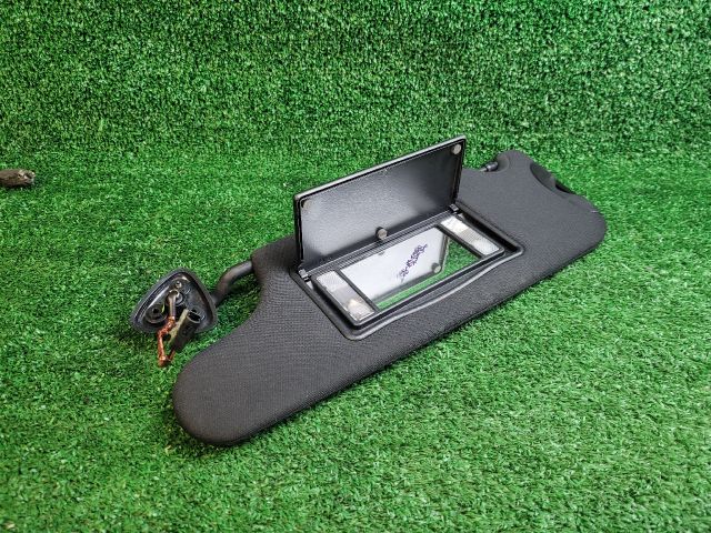 bontott DODGE CHALLENGER Bal Napellenző