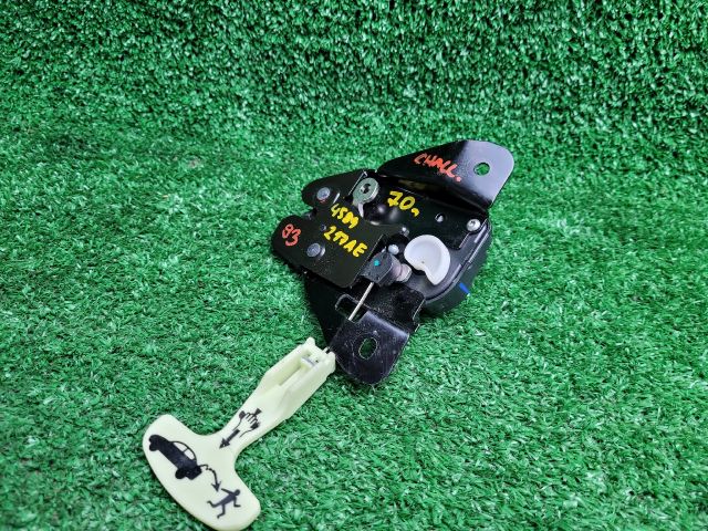 bontott DODGE CHALLENGER Csomagtérajtó Zárszerkezet