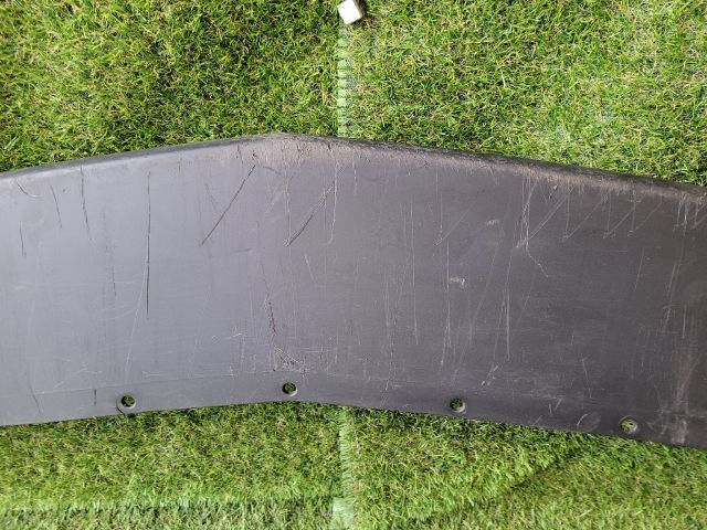 bontott DODGE CHALLENGER Első Lökhárító Díszléc