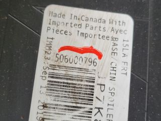 bontott DODGE CHALLENGER Első Lökhárító Díszléc