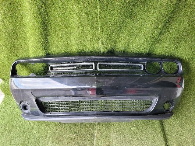 bontott DODGE CHALLENGER Első Lökhárító (Részeivel)