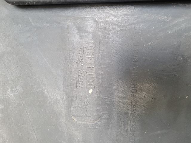 bontott DODGE CHALLENGER Első Lökhárító (Részeivel)