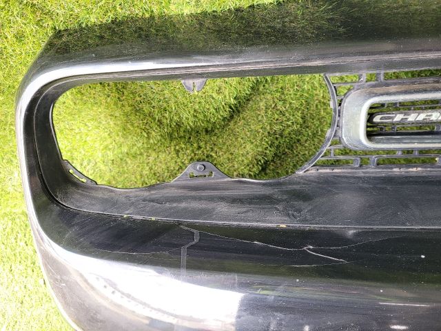 bontott DODGE CHALLENGER Első Lökhárító (Részeivel)