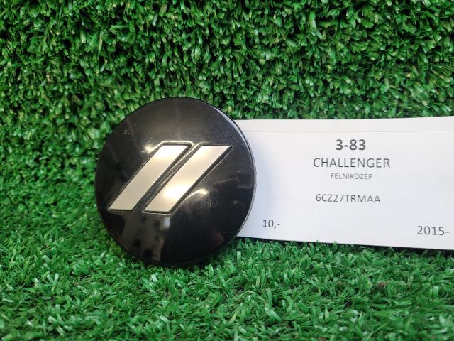 bontott DODGE CHALLENGER Felniközép (1 db)