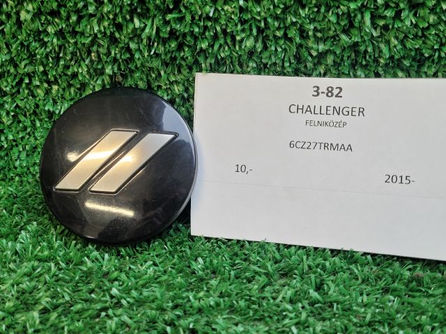 bontott DODGE CHALLENGER Felniközép (1 db)
