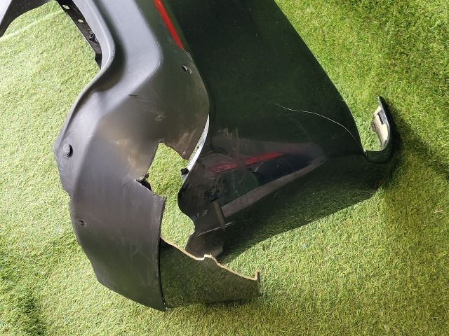 bontott DODGE CHALLENGER Hátsó Lökhárító (Üresen)