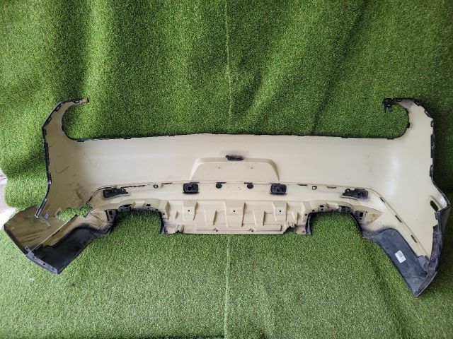 bontott DODGE CHALLENGER Hátsó Lökhárító (Üresen)