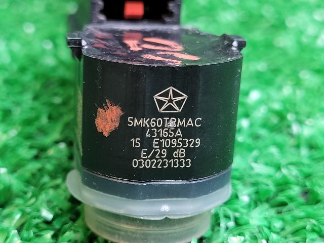 bontott DODGE CHALLENGER Hátsó Tolatóradar Fej