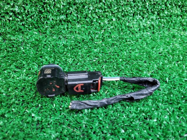 bontott DODGE CHALLENGER Hátsó Tolatóradar Fej