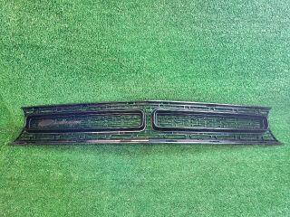 bontott DODGE CHALLENGER Hűtőrács