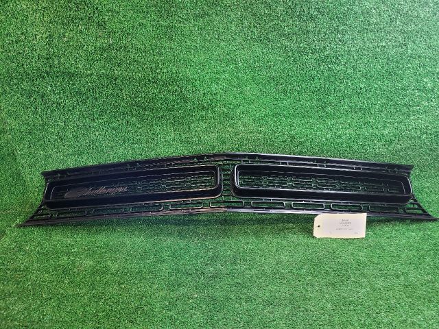 bontott DODGE CHALLENGER Hűtőrács