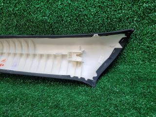 bontott DODGE CHALLENGER Jobb A Oszlop Burkolat