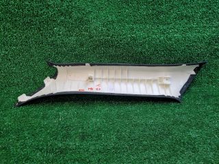 bontott DODGE CHALLENGER Jobb A Oszlop Burkolat