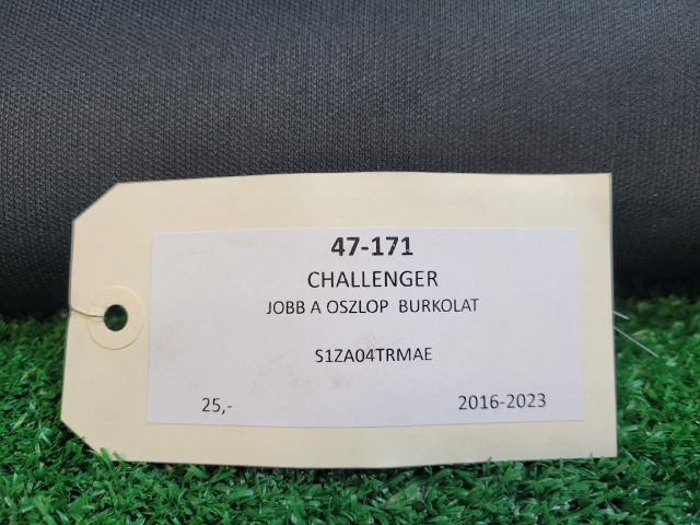 bontott DODGE CHALLENGER Jobb A Oszlop Burkolat