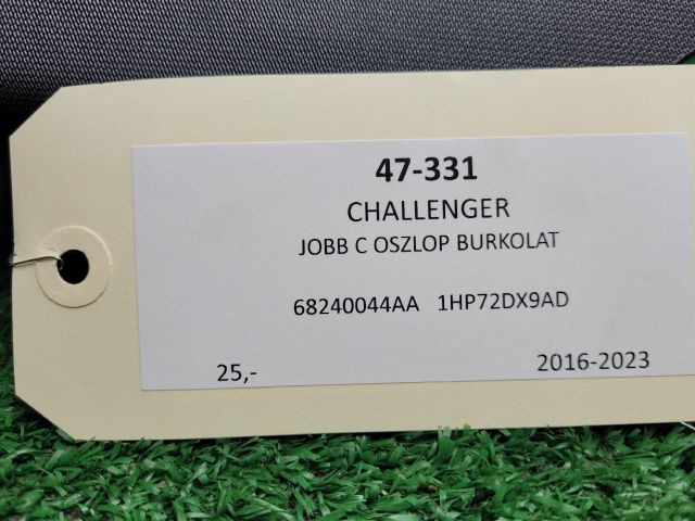 bontott DODGE CHALLENGER Jobb C Oszlop Burkolat