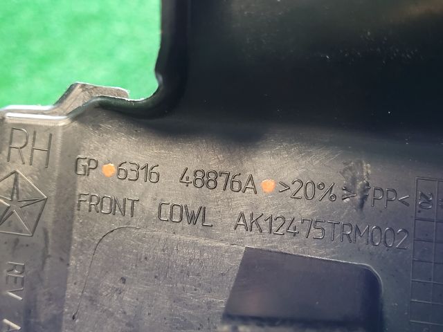 bontott DODGE CHALLENGER Jobb első Belső Küszöb Burkolat