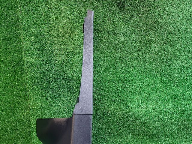 bontott DODGE CHALLENGER Jobb első Belső Küszöb Burkolat