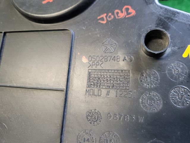 bontott DODGE CHALLENGER Jobb Fenéklemez