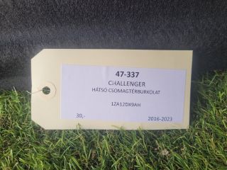 bontott DODGE CHALLENGER Jobb hátsó Csomagtér Burkolat (Műanyag)