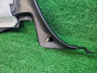 bontott DODGE CHALLENGER Jobb hátsó Csomagtér Burkolat (Műanyag)