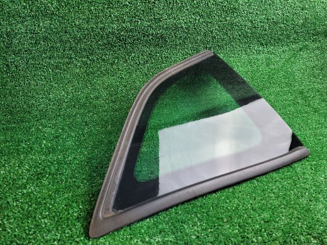 bontott DODGE CHALLENGER Jobb hátsó Fixüveg (Ajtóban)