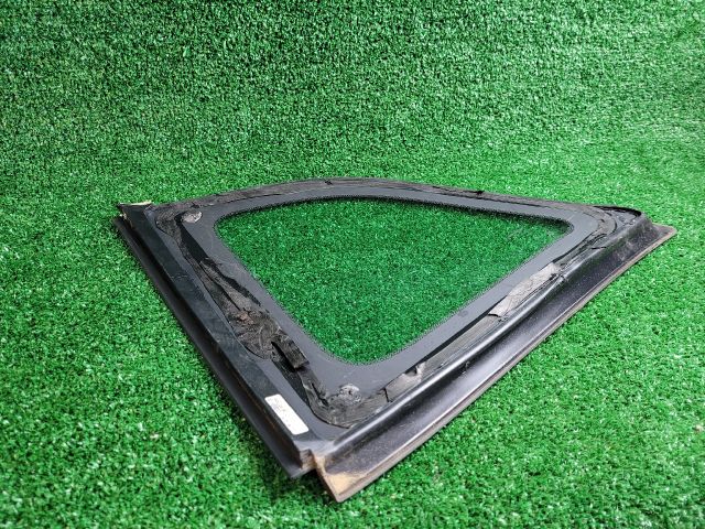 bontott DODGE CHALLENGER Jobb hátsó Fixüveg (Ajtóban)