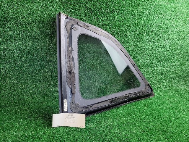 bontott DODGE CHALLENGER Jobb hátsó Fixüveg (Ajtóban)