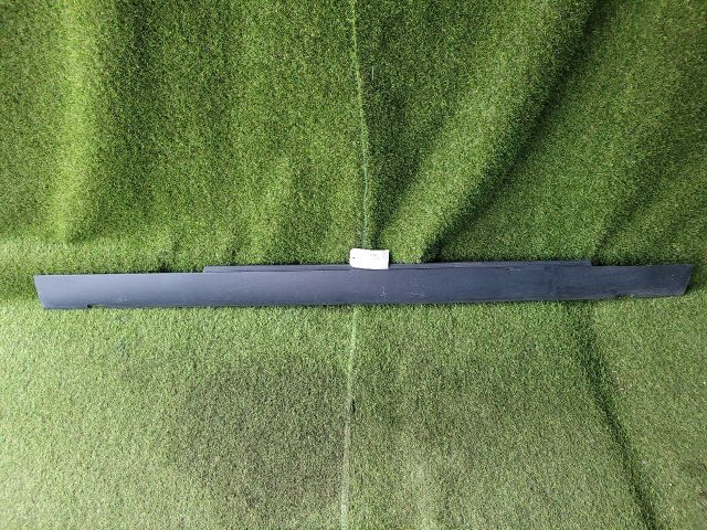 bontott DODGE CHALLENGER Jobb Küszöb Légterelő