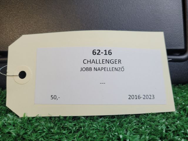 bontott DODGE CHALLENGER Jobb Napellenző