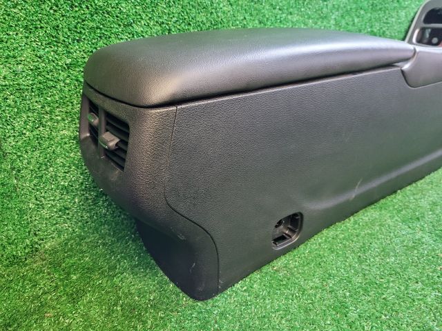 bontott DODGE CHALLENGER Könyöklő