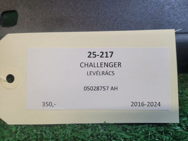 bontott DODGE CHALLENGER Levélrács