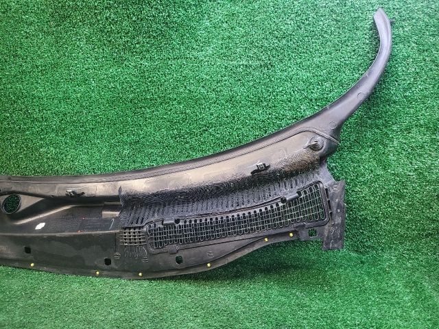 bontott DODGE CHALLENGER Levélrács