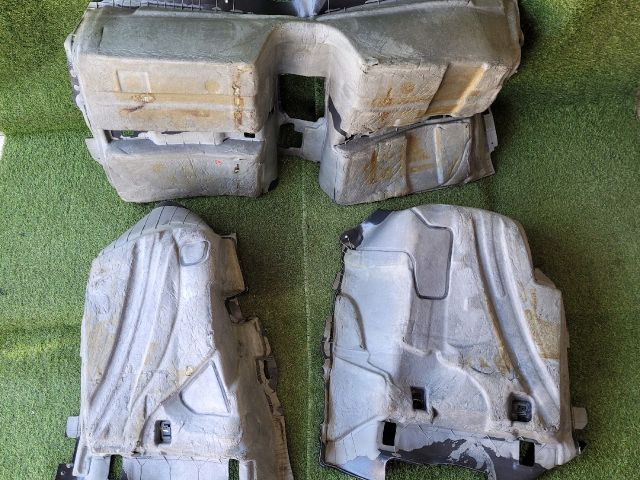 bontott DODGE CHALLENGER Padlószőnyeg