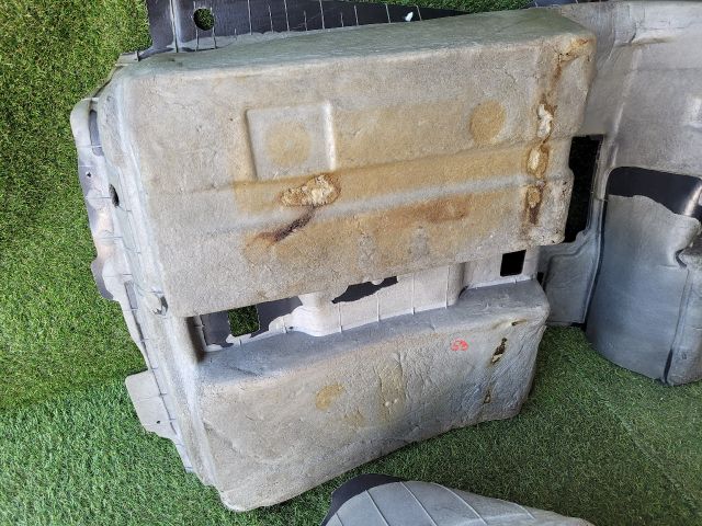 bontott DODGE CHALLENGER Padlószőnyeg