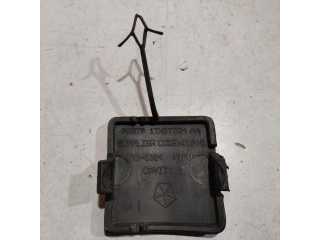 bontott DODGE JOURNEY Első Vonószem Burkolat