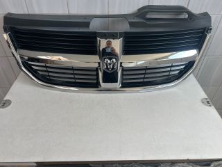 bontott DODGE JOURNEY Hűtőrács