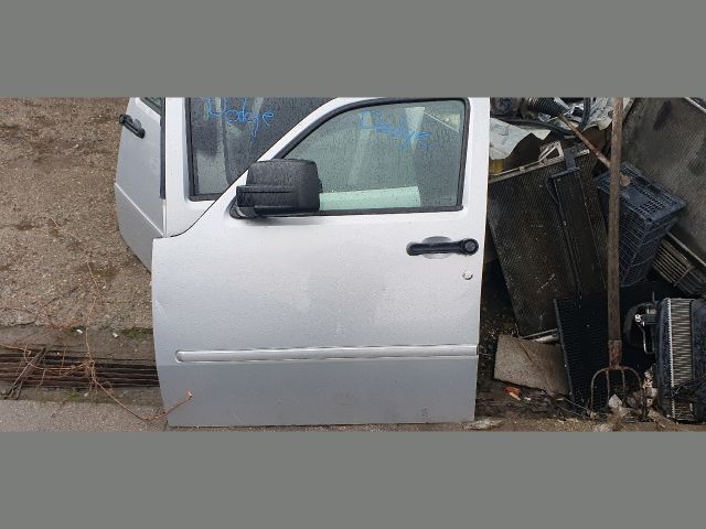 bontott DODGE NITRO Bal első Ajtó (Üres lemez)