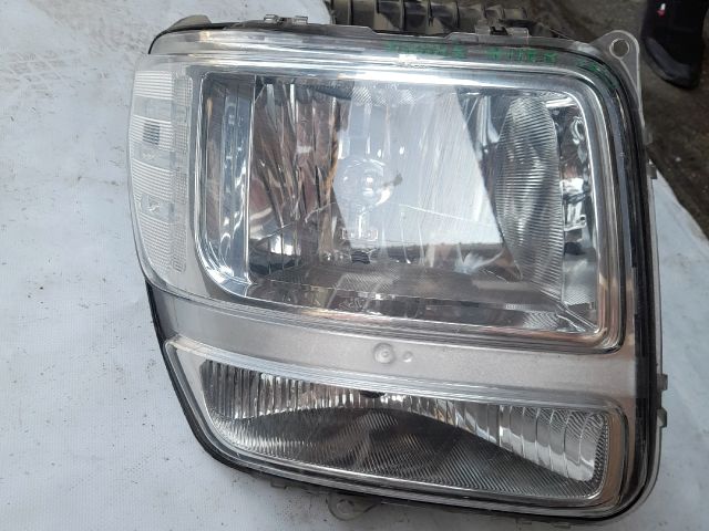 bontott DODGE NITRO Jobb Fényszóró