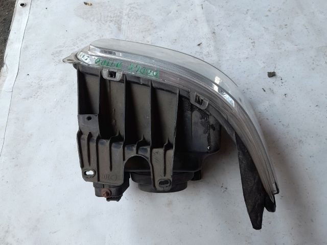 bontott DODGE NITRO Jobb Fényszóró