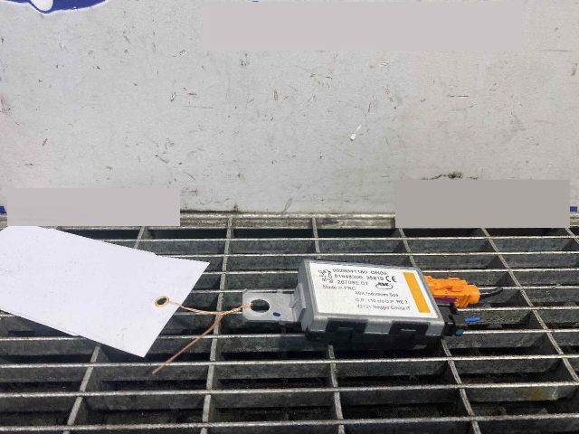 bontott DS DS 7 Antenna Erősítő