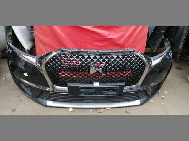 bontott DS DS 7 Első Lökhárító (Részeivel)