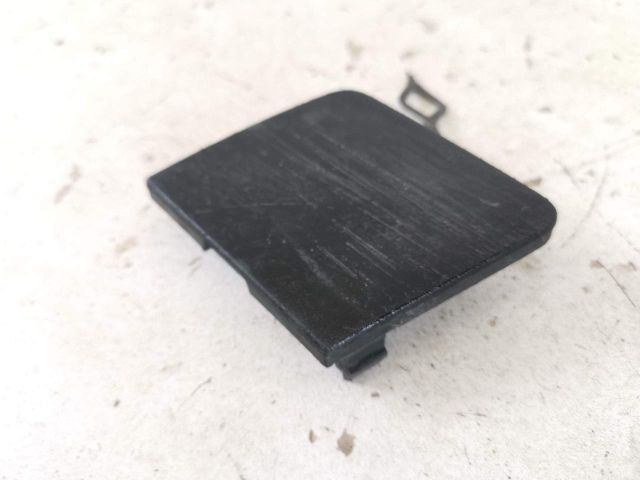 bontott DS DS 7 Hátsó Vonószem Burkolat