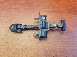 bontott DS DS 7 Jobb első Ajtóhatároló