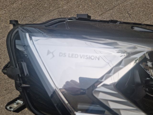 bontott DS DS 7 Jobb Fényszóró