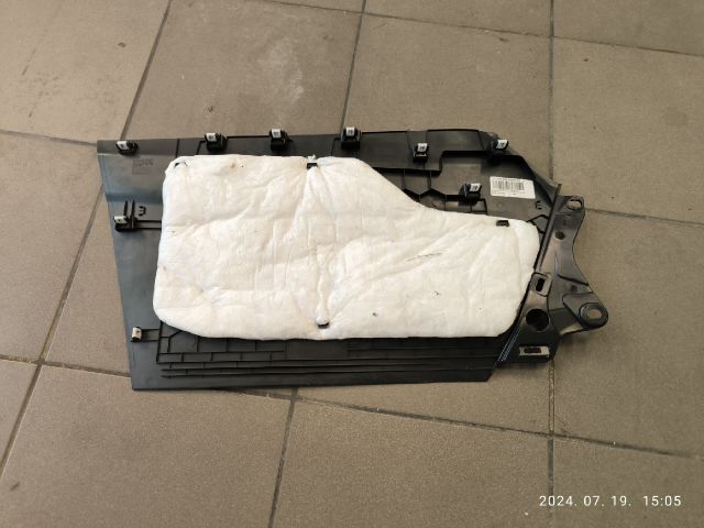 bontott DS DS 7 Jobb Kardánbox Burkolat